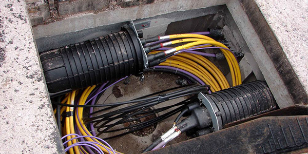 Cavidotti rete telefonica e fibra